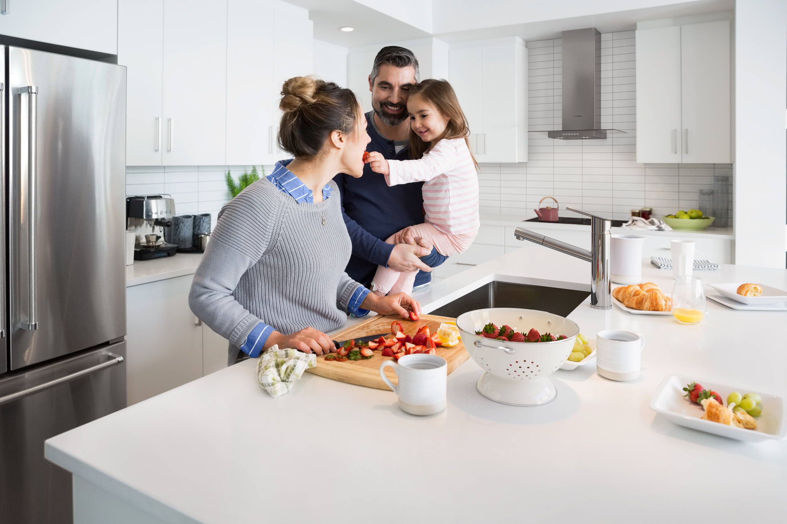 Similor Gesamtkatalog Küche mit Familie, Produktvisualisierungen, 3D Rendering